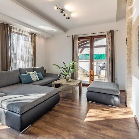 Holiday home Awesome In With Outdoor Swimming Pool Pula